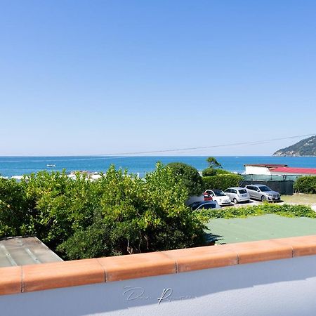 Casa Vacanze Vistamare Marinella di Sarzana Exterior foto